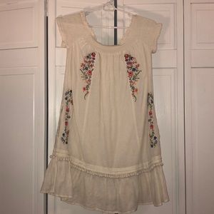 Off the shoulder dress! Beautiful summer dress